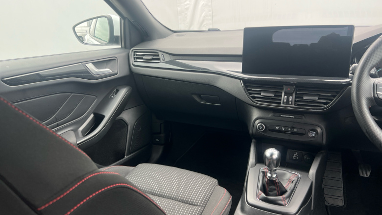 Ford Focus 1.0 EcoBoost ST-Line 5dr Petrol Hatchback